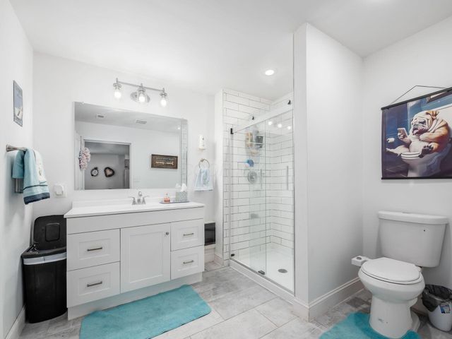 24 Main Street, Bloomingburg, OH 43106