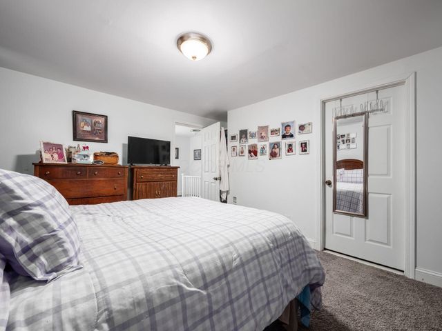 24 Main Street, Bloomingburg, OH 43106