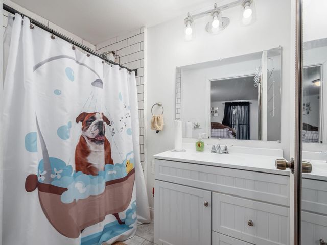 24 Main Street, Bloomingburg, OH 43106