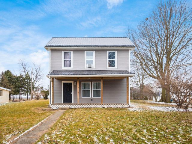 24 Main Street, Bloomingburg, OH 43106