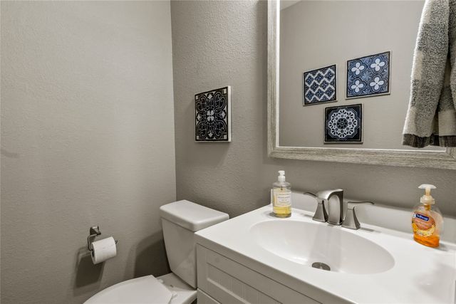 104 Sunset Cove, Trinidad, TX 75163