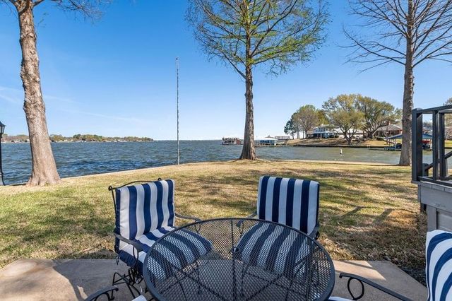 104 Sunset Cove, Trinidad, TX 75163