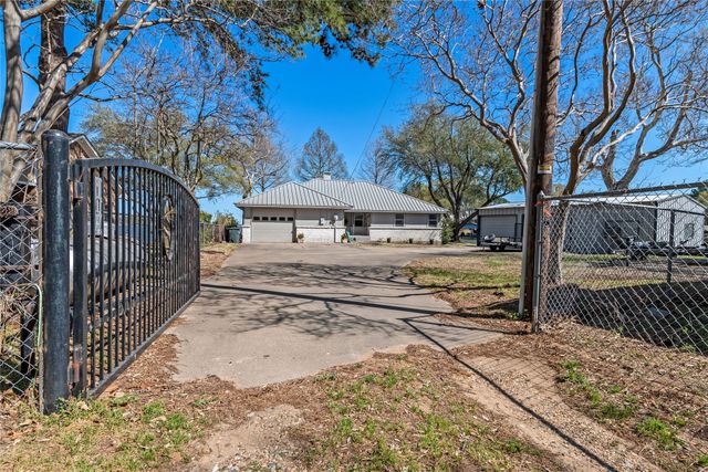 104 Sunset Cove, Trinidad, TX 75163