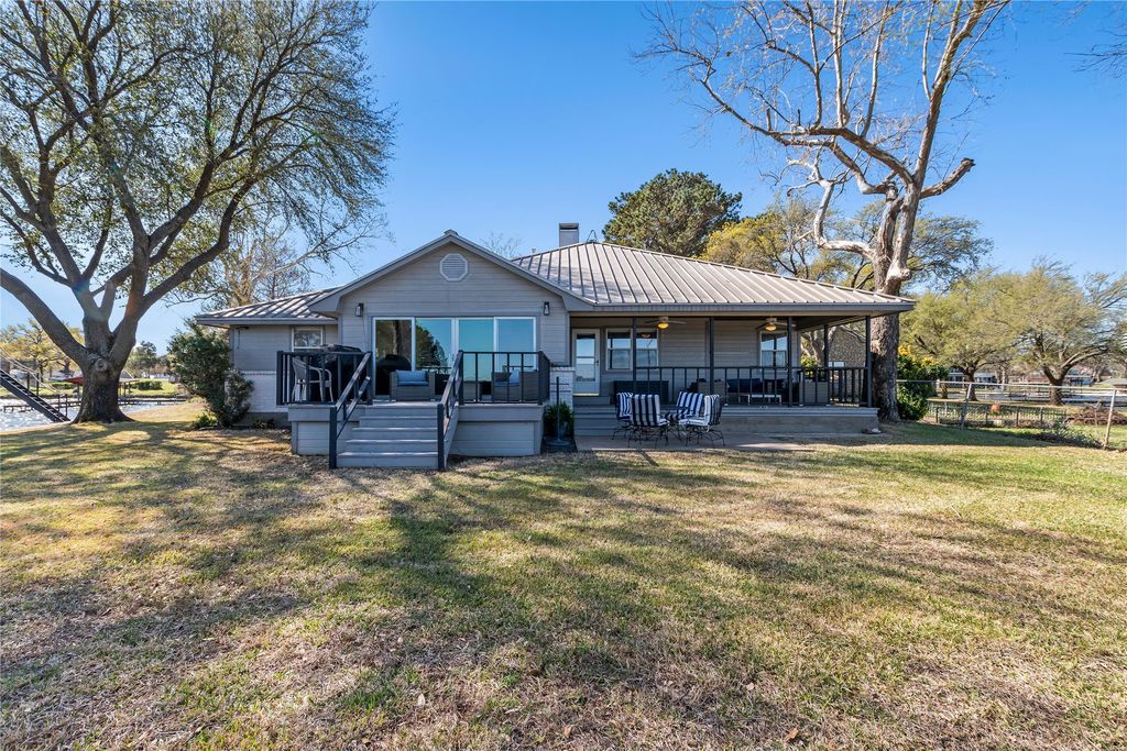 104 Sunset Cove, Trinidad, TX 75163