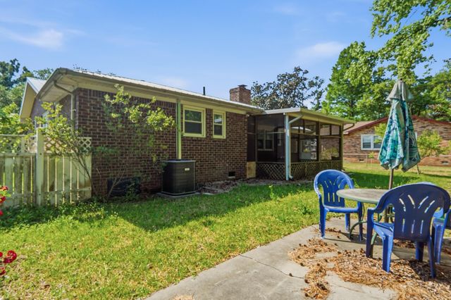 226 Loblolly Circle, Ladson, SC 29456