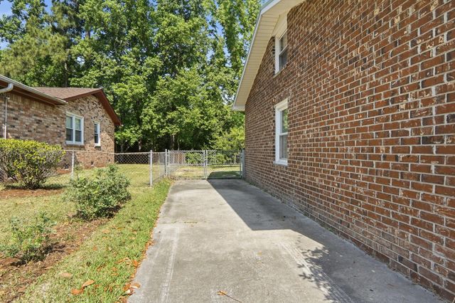 226 Loblolly Circle, Ladson, SC 29456