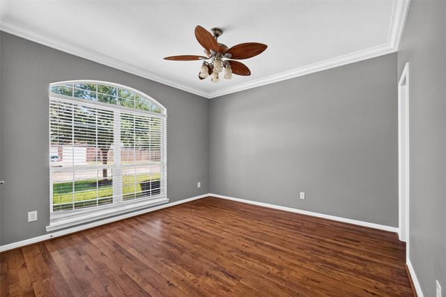 4521 Park Bend Drive, Baytown, TX 77521
