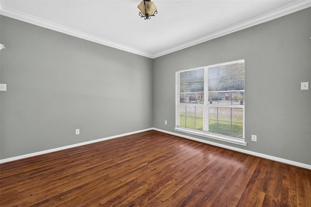 4521 Park Bend Drive, Baytown, TX 77521