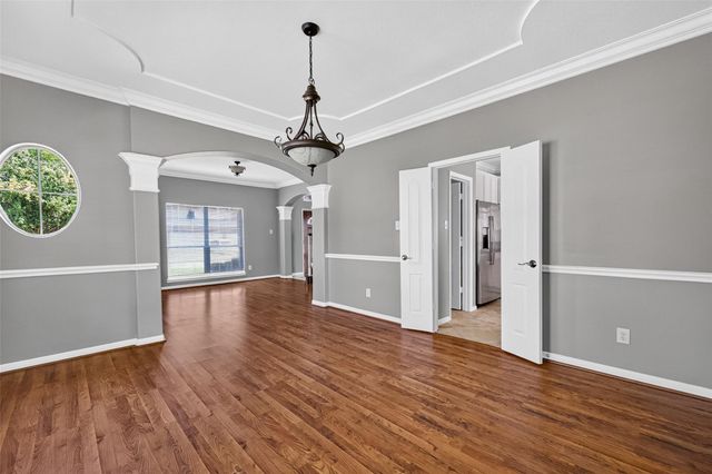 4521 Park Bend Drive, Baytown, TX 77521
