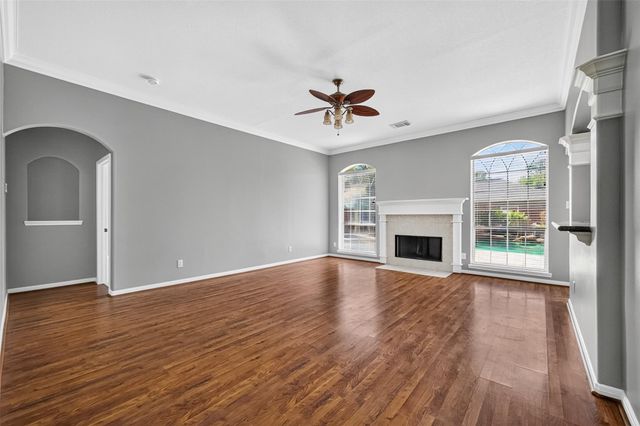 4521 Park Bend Drive, Baytown, TX 77521