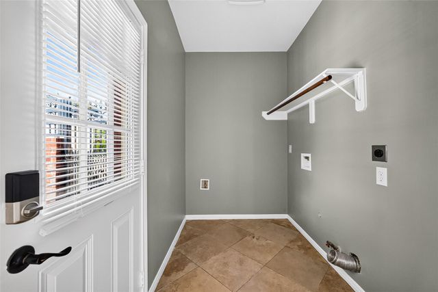 4521 Park Bend Drive, Baytown, TX 77521
