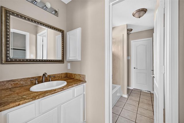 4521 Park Bend Drive, Baytown, TX 77521