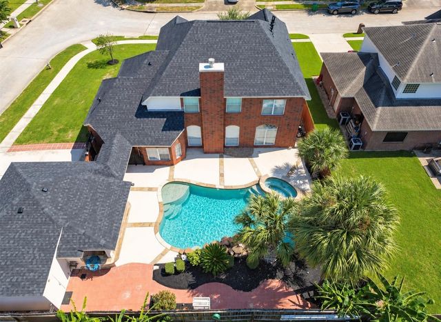 4521 Park Bend Drive, Baytown, TX 77521