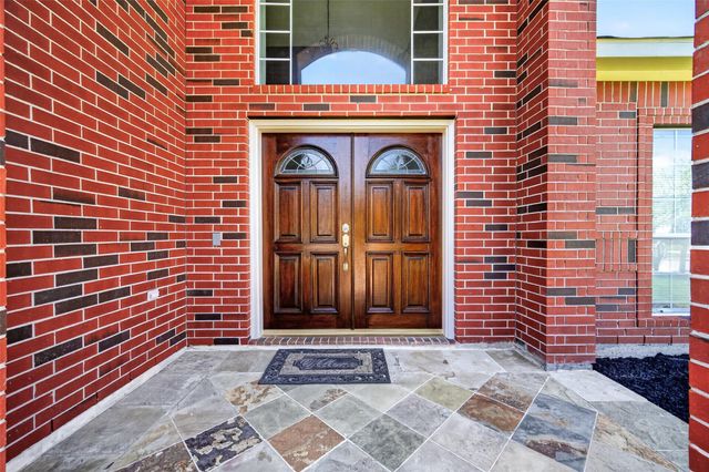4521 Park Bend Drive, Baytown, TX 77521