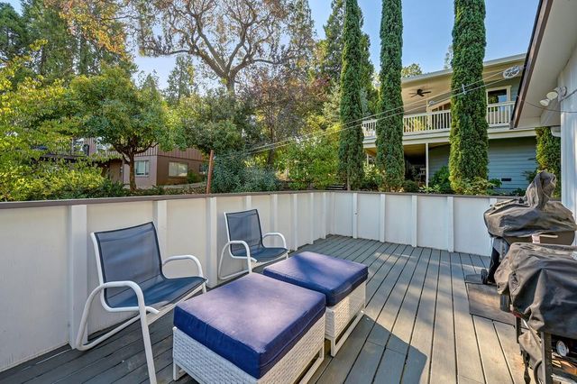 564 Cribbs Rd, Placerville, CA 95667