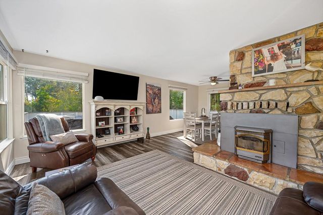 564 Cribbs Rd, Placerville, CA 95667
