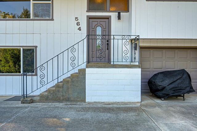 564 Cribbs Rd, Placerville, CA 95667