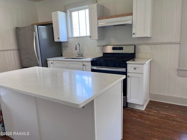 220 Saint Peter Street, Lafayette, LA 70506