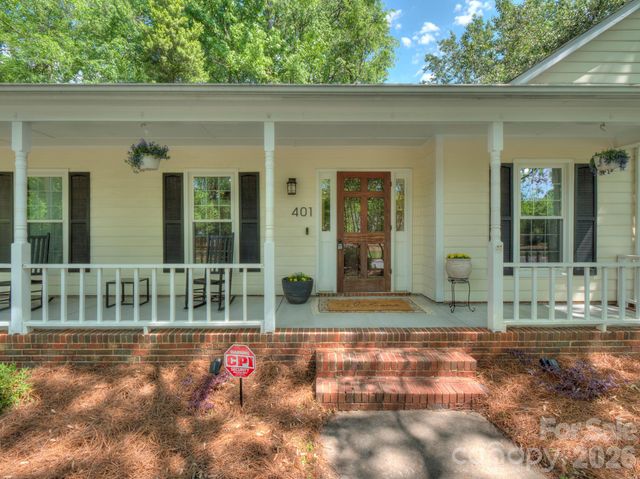 401 Sandymead Road, Matthews, NC 28105