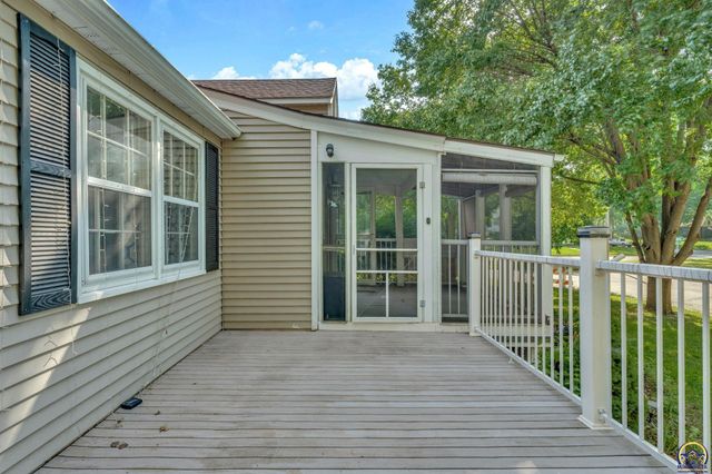 1278 SW Collins AVE, Topeka, KS 66604