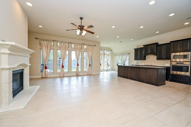 10915 Croftmore Drive, Richmond, TX 77407