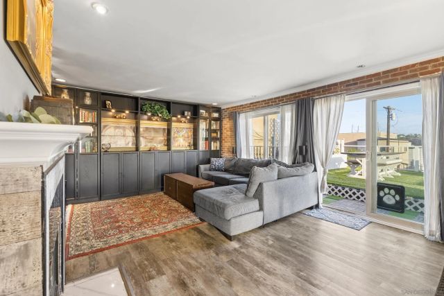 5810 Riley Street APT 8, San Diego, CA 92110