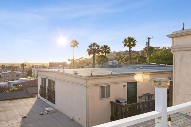 5810 Riley Street APT 8, San Diego, CA 92110