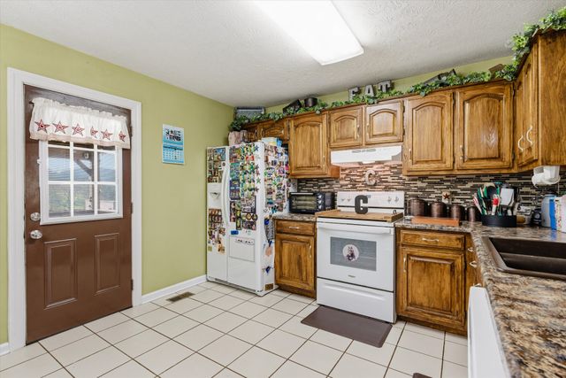 1150 Hollis Creek Rd, Woodbury, TN 37190