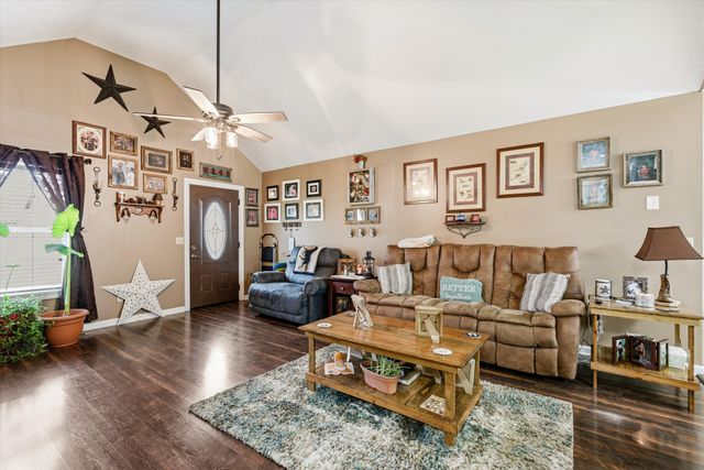 1150 Hollis Creek Rd, Woodbury, TN 37190