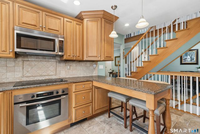 37 Stevenson Road, Fairfield, CT 06825