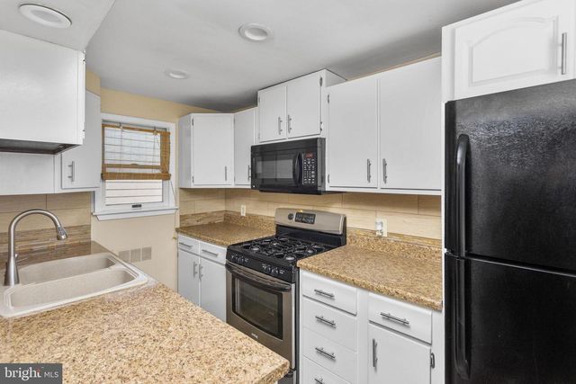 724 WILLIAM ST, Trenton, NJ 08610