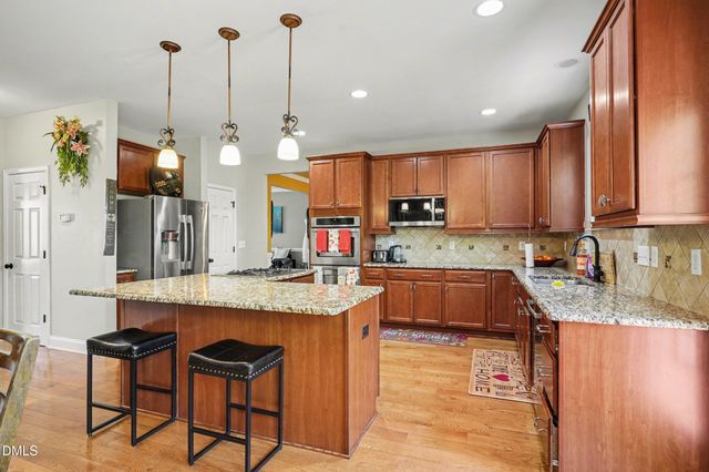 320 Knollcrest Lane, Knightdale, NC 27545