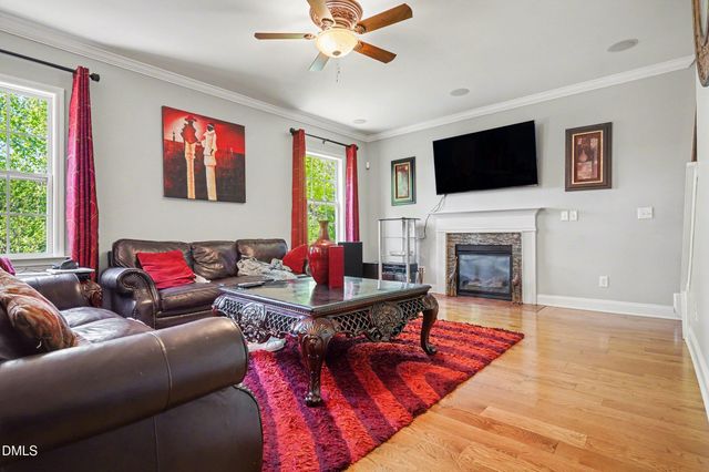 320 Knollcrest Lane, Knightdale, NC 27545