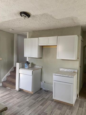 1043 Seymour Avenue, Columbus, OH 43206