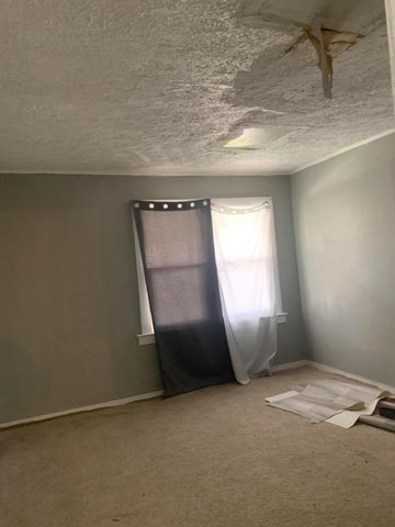 1043 Seymour Avenue, Columbus, OH 43206