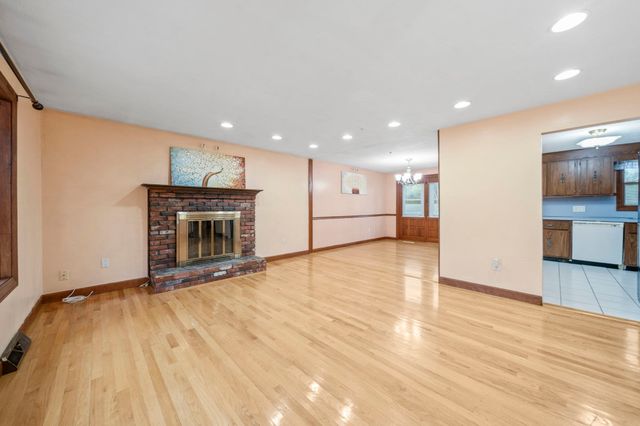 9 Vine Street, Randolph, MA 02368