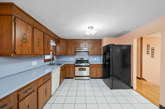 9 Vine Street, Randolph, MA 02368
