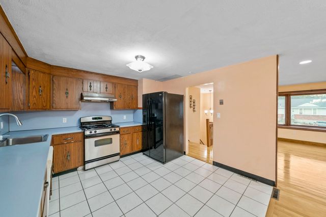 9 Vine Street, Randolph, MA 02368