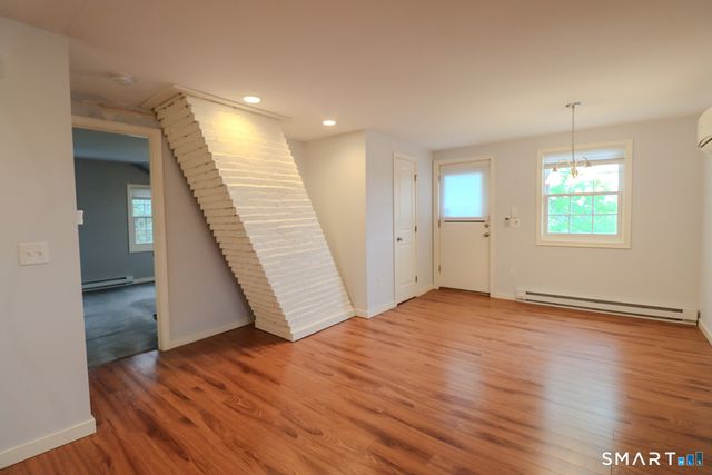 9 Brewer Street 4, New London, CT 06320