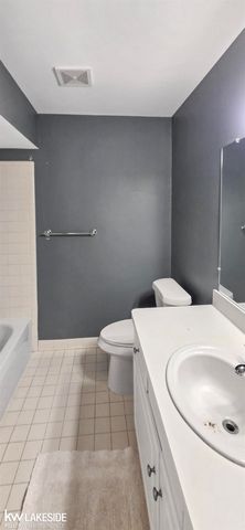 45431 Nottingham Drive, Macomb, MI 48044