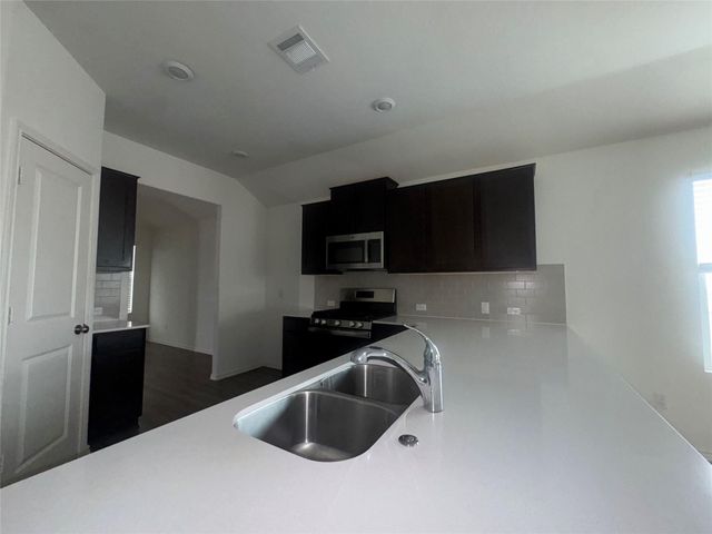 6562 Teramo TER, Round Rock, TX 78665