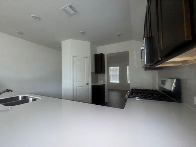 6562 Teramo TER, Round Rock, TX 78665