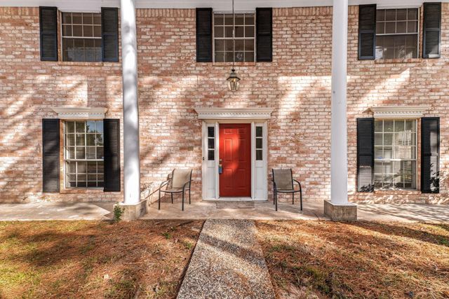 5938 Foresthaven Drive, Houston, TX 77066