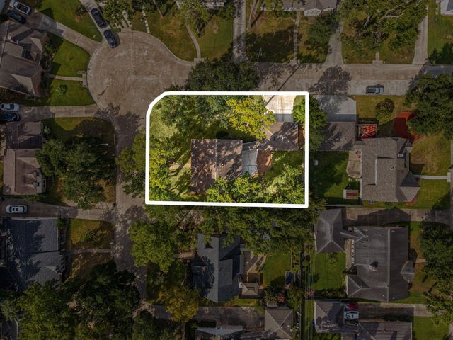 5938 Foresthaven Drive, Houston, TX 77066