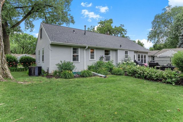 1827 44th Avenue NE, Columbia Heights, MN 55421