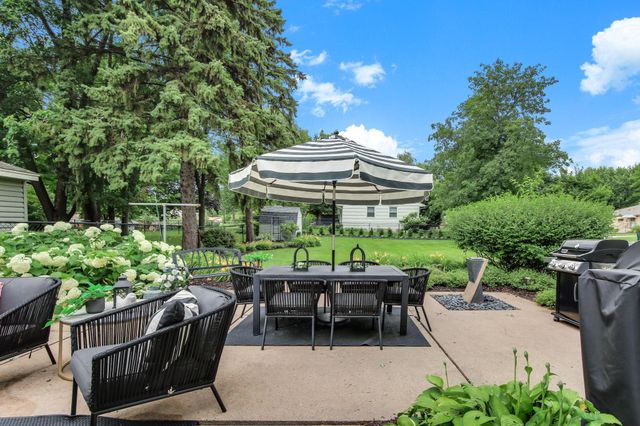 1827 44th Avenue NE, Columbia Heights, MN 55421