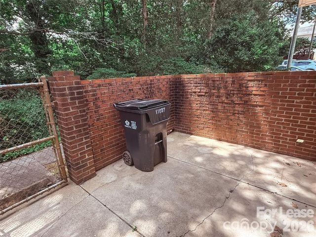 11037 Hunter Trail Lane, Charlotte, NC 28226