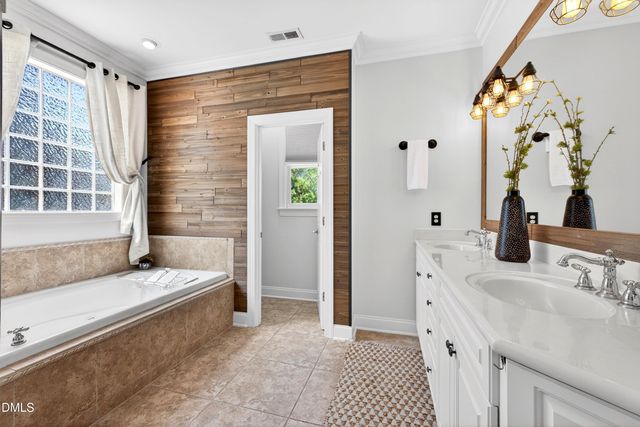 945 Alden Bridge Drive, Cary, NC 27519