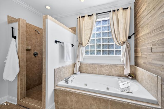 945 Alden Bridge Drive, Cary, NC 27519