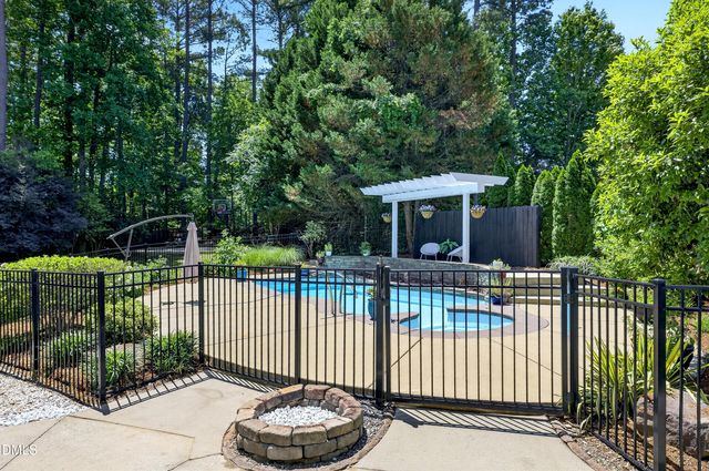 945 Alden Bridge Drive, Cary, NC 27519